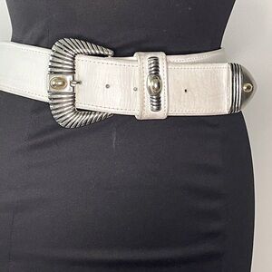 Accessories By Marla white belt adjustable hipster small
